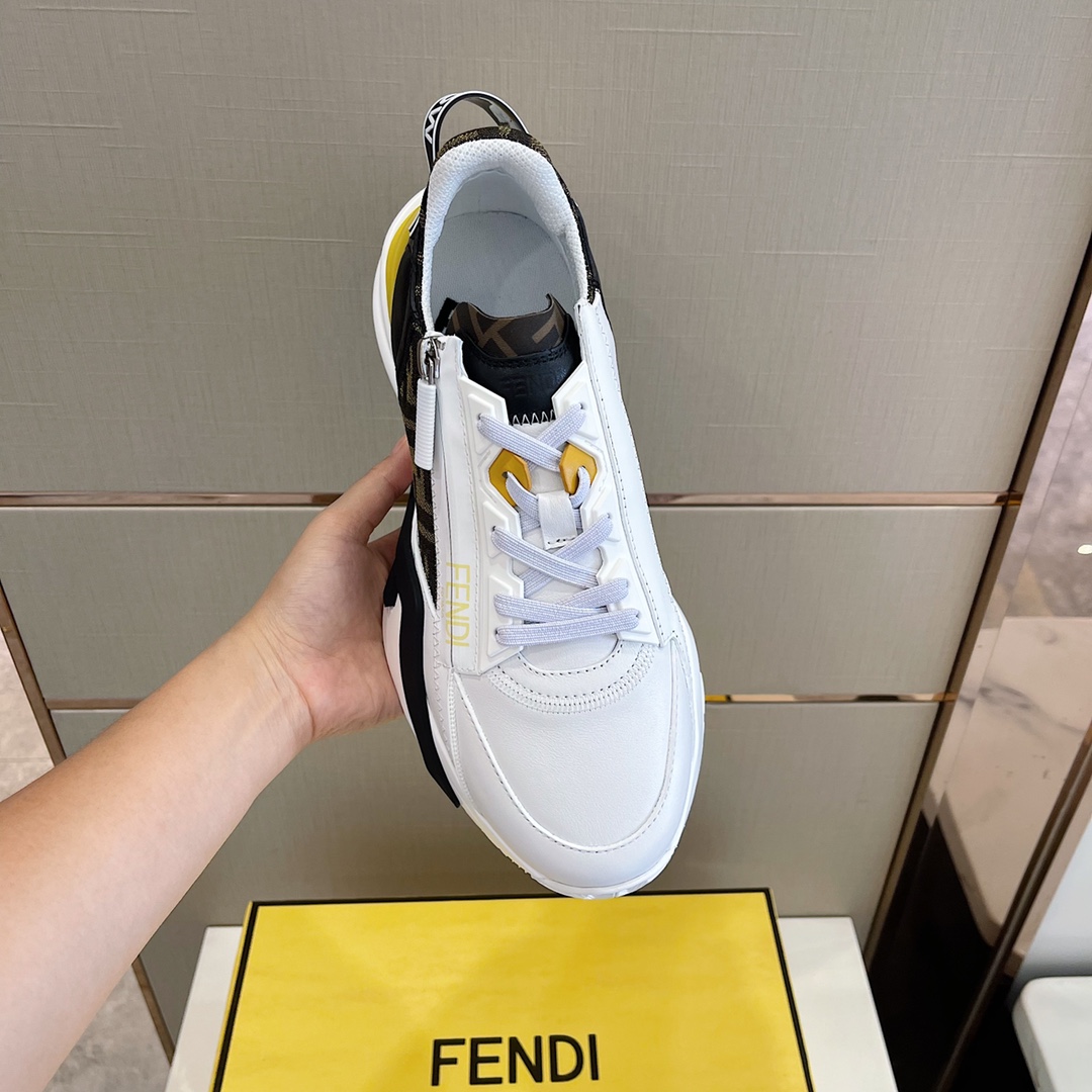 Low-Top-Sneaker „Flow“ aus weißem Leder von Fendi - EUR FASHION