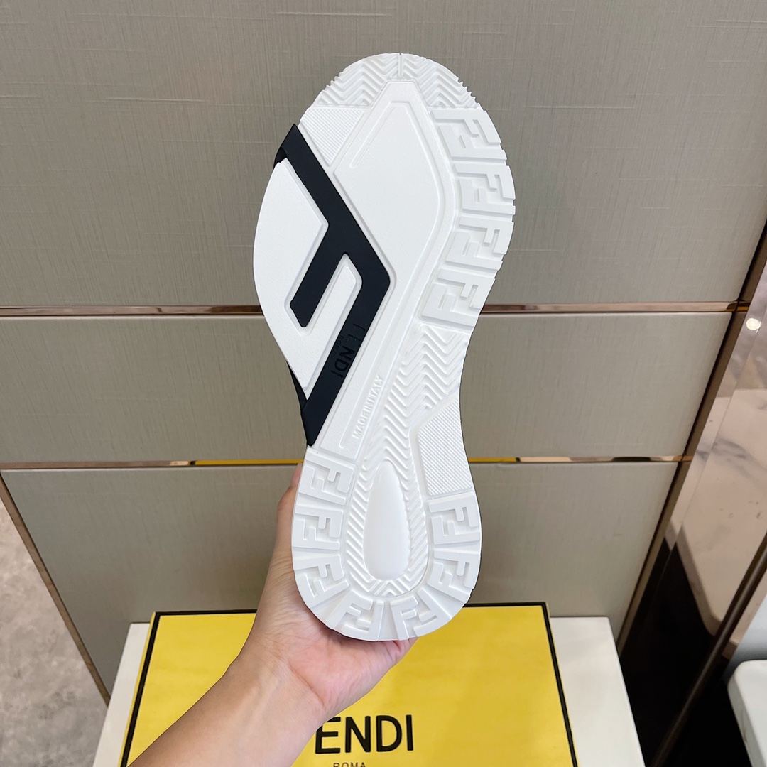 Low-Top-Sneaker „Flow“ aus weißem Leder von Fendi - EUR FASHION