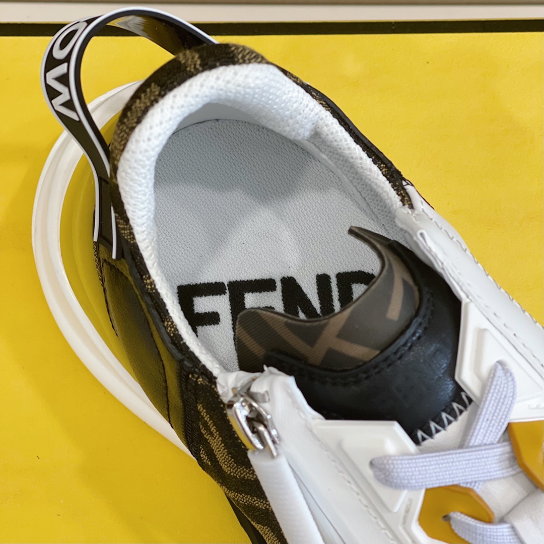 Low-Top-Sneaker „Flow“ aus weißem Leder von Fendi - EUR FASHION