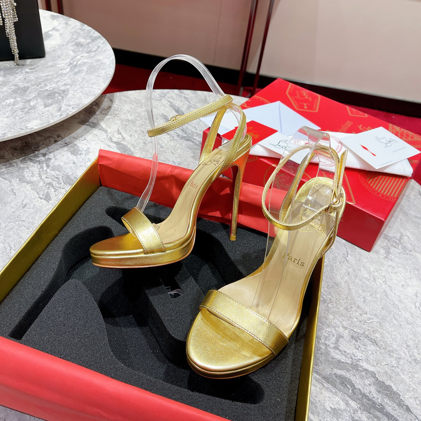 Christian Louboutin Loubi Queen Sandale (12CM) - EUR FASHION