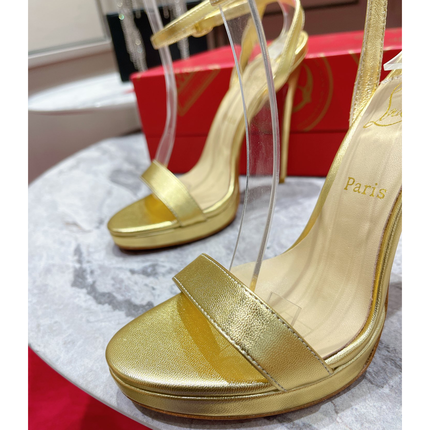 Christian Louboutin Loubi Queen Sandale (12CM) - EUR FASHION