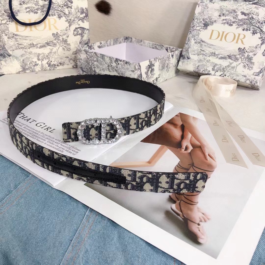 Dior-Ledergürtel mit „CD“-Schnalle - EUR FASHION