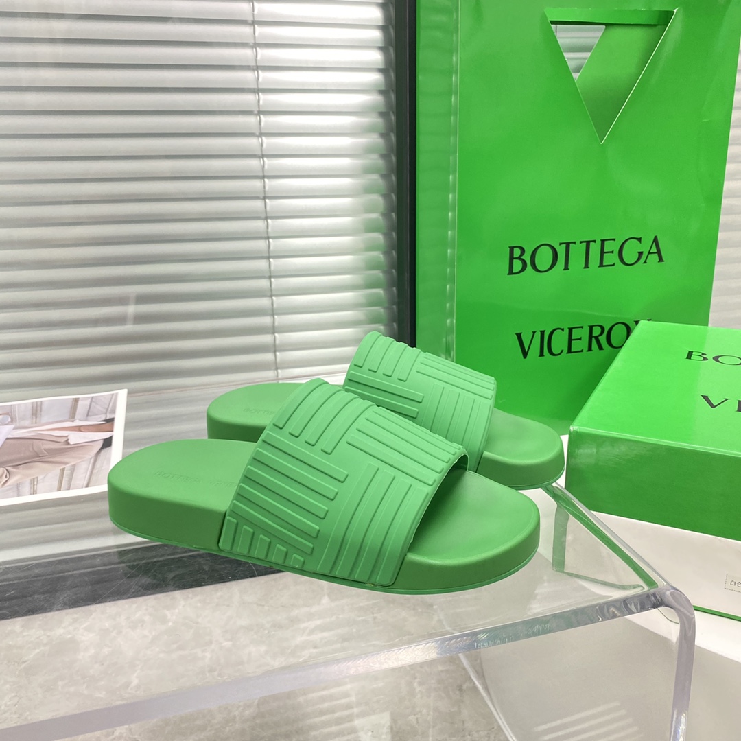 Pantoletten aus Gummi von Bottega Veneta - EUR FASHION