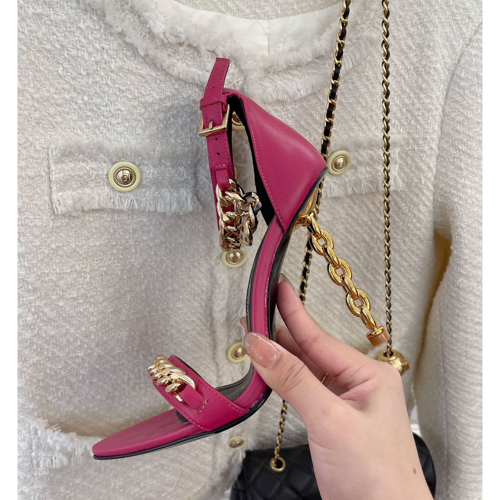 Tom Ford Ledersandalen mit Kettenbesatz und einer Absatzhöhe von 10,5 cm - EUR FASHION