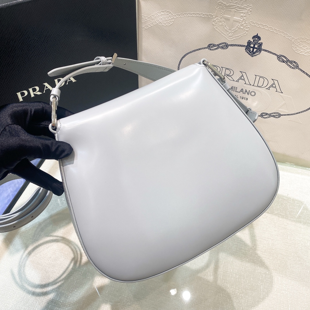 Prada Cleo Umhängetasche aus gebürstetem Leder in Grau (24-19-6 cm) 1BD303 - EUR FASHION