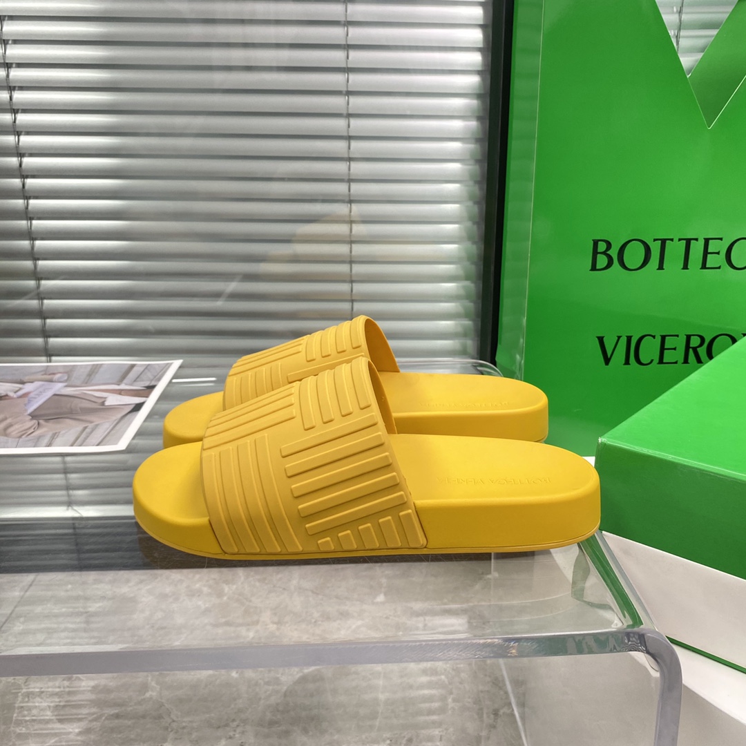 Bottega Veneta Gummi-Slides - EUR FASHION