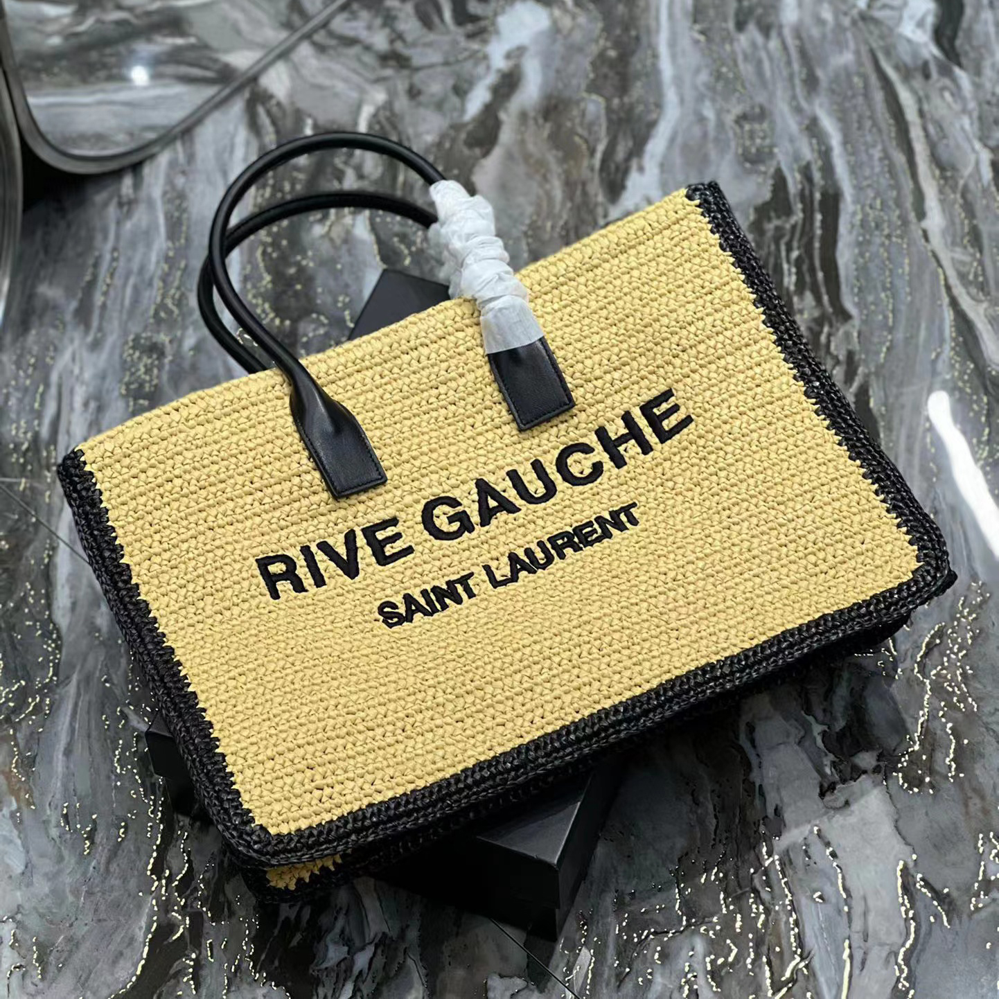 Saint Laurent Rive Gauche Tragetasche aus Bast und Leder (48–36–16 cm) - EUR FASHION