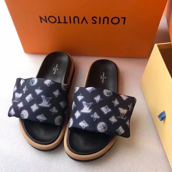 Louis Vuitton Pool Pillow Comfort Mules 1A9SMR - EUR FASHION