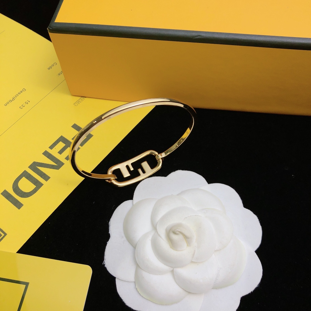 Fendi O’Lock Armband - EUR FASHION