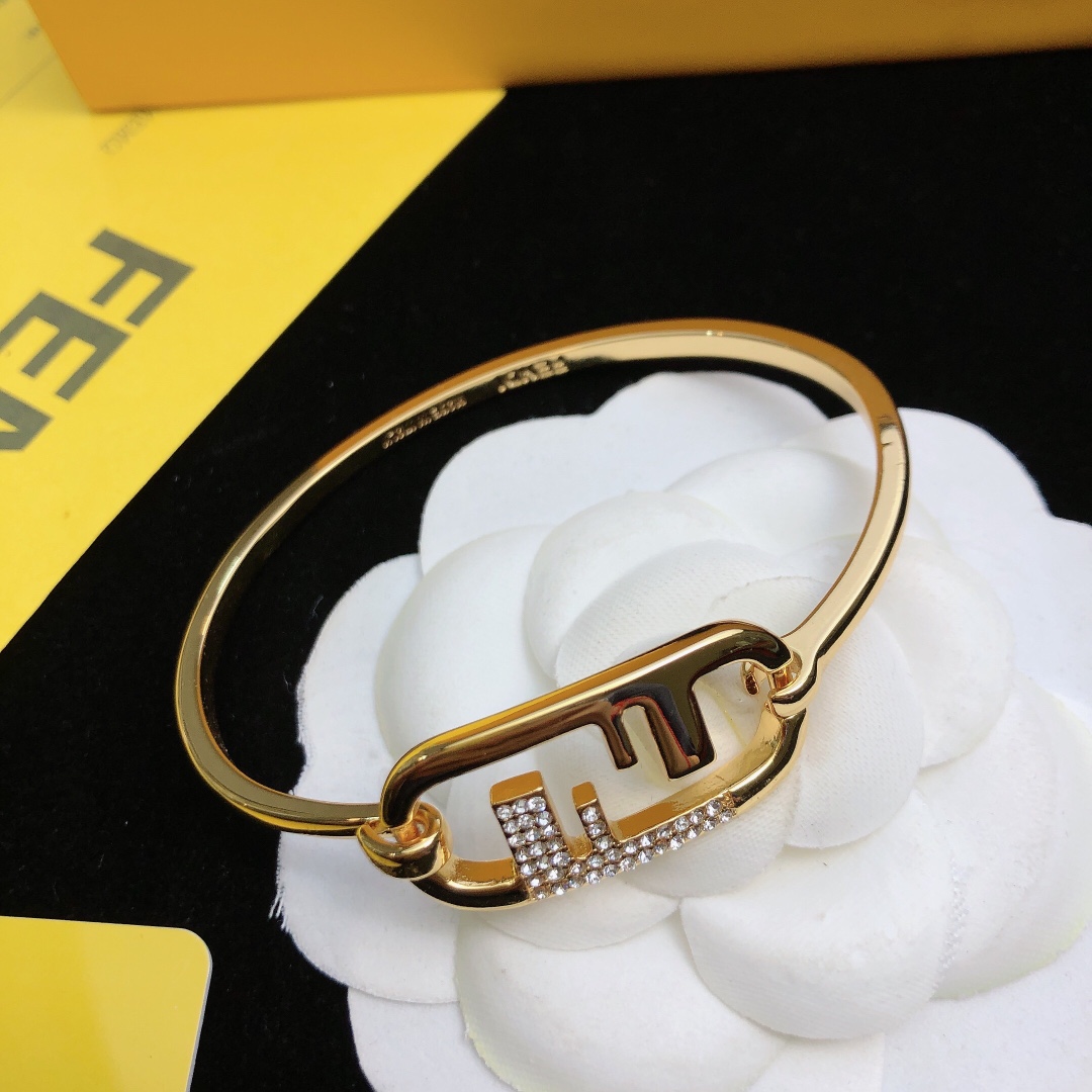 Fendi O’Lock Armband - EUR FASHION