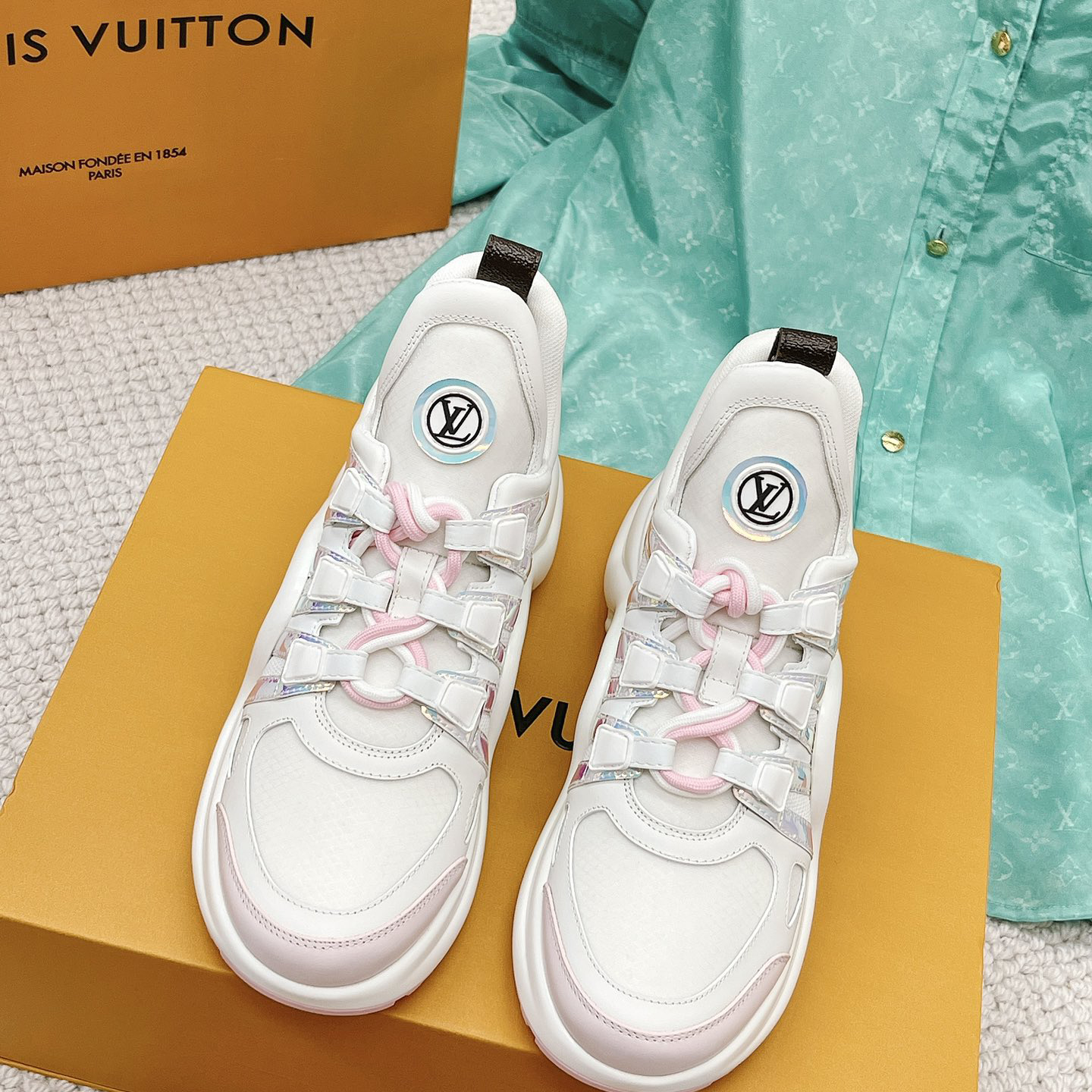 Louis Vuitton LV Archlight Sneaker - EUR FASHION