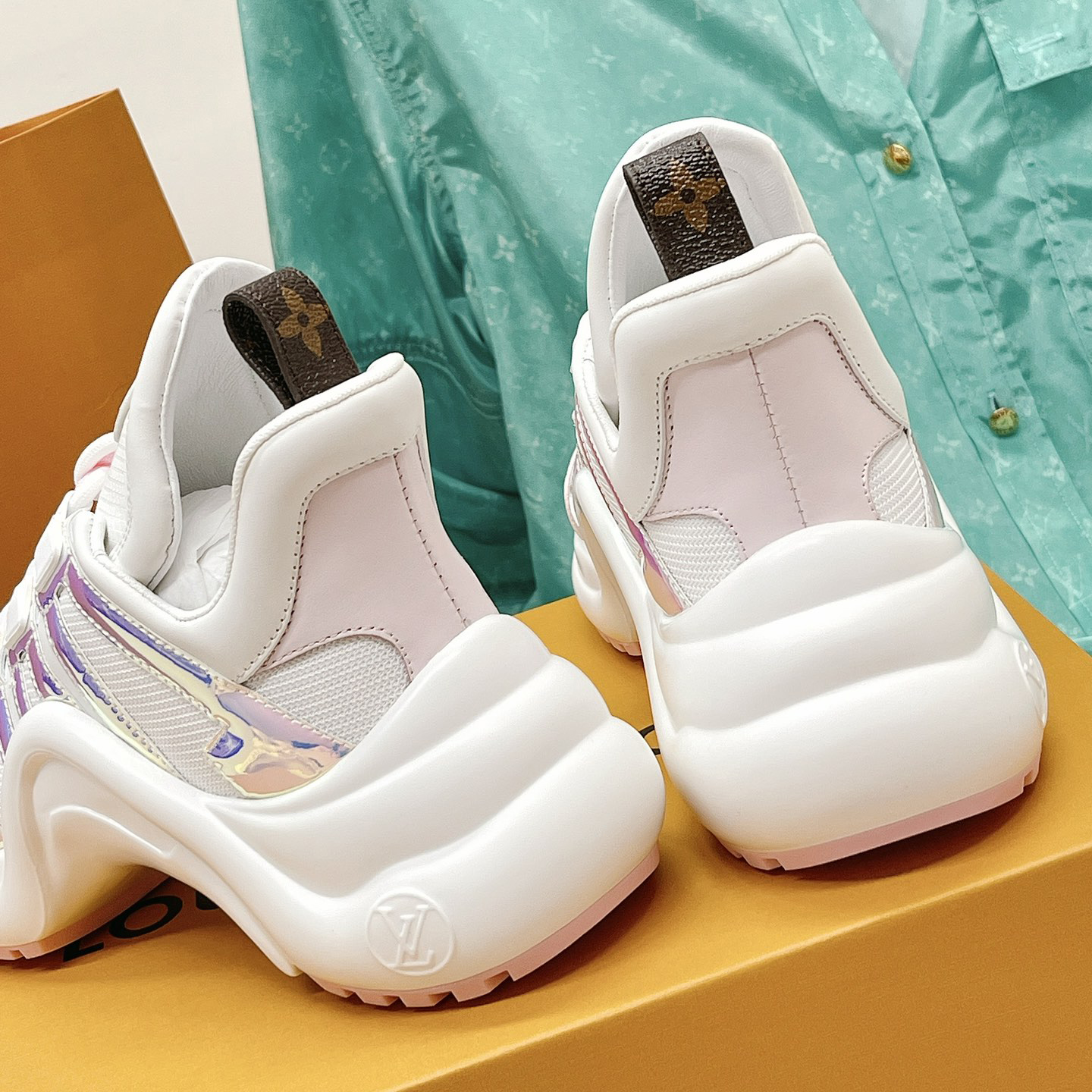 Louis Vuitton LV Archlight Sneaker - EUR FASHION