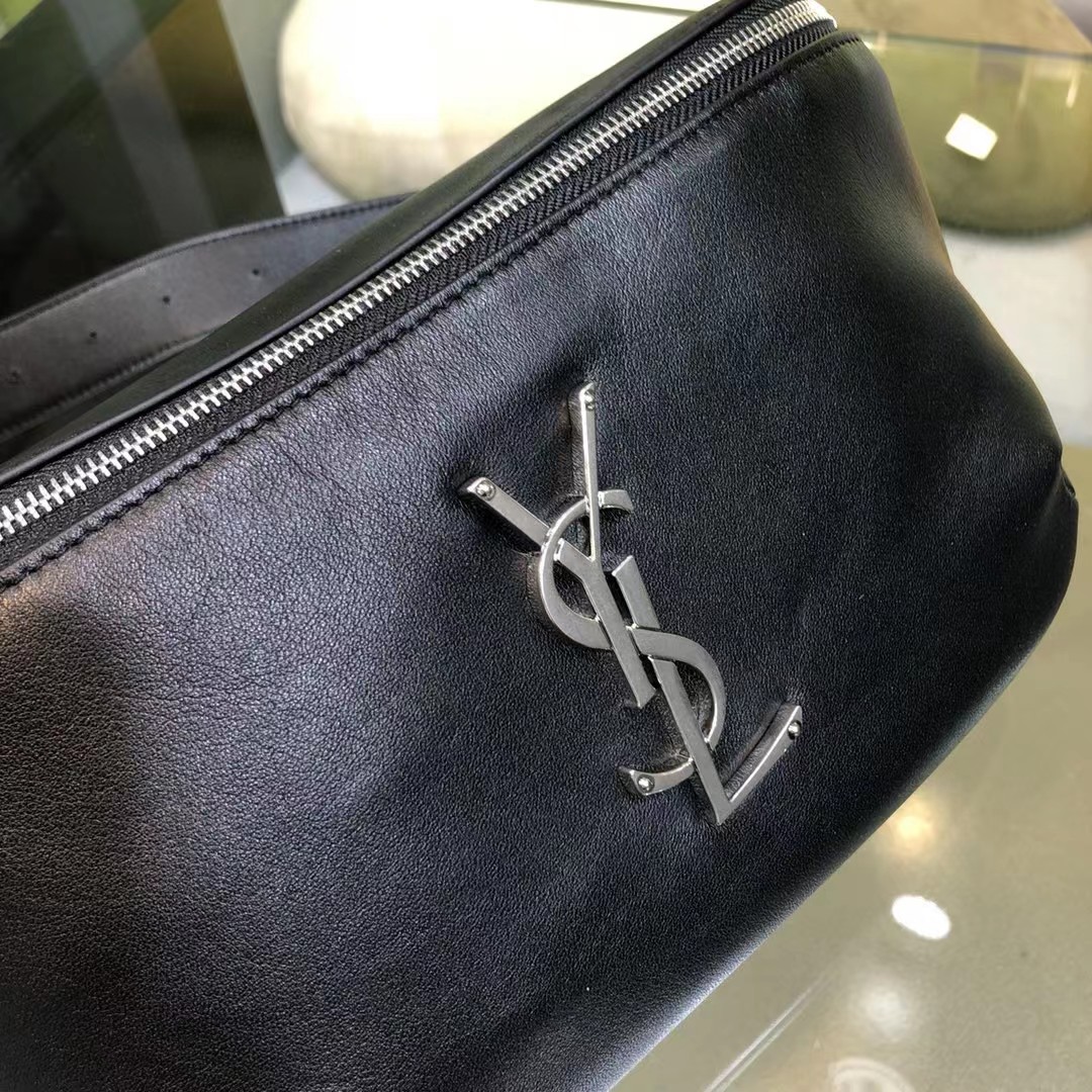 Gürteltasche mit Saint Laurent-Logo (25–14–3,5 cm) - EUR FASHION