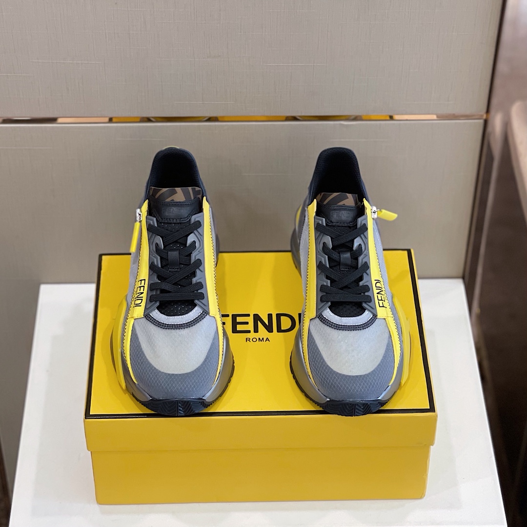 Low-Top-Sneaker „Flow“ aus grauem Nylon von Fendi - EUR FASHION