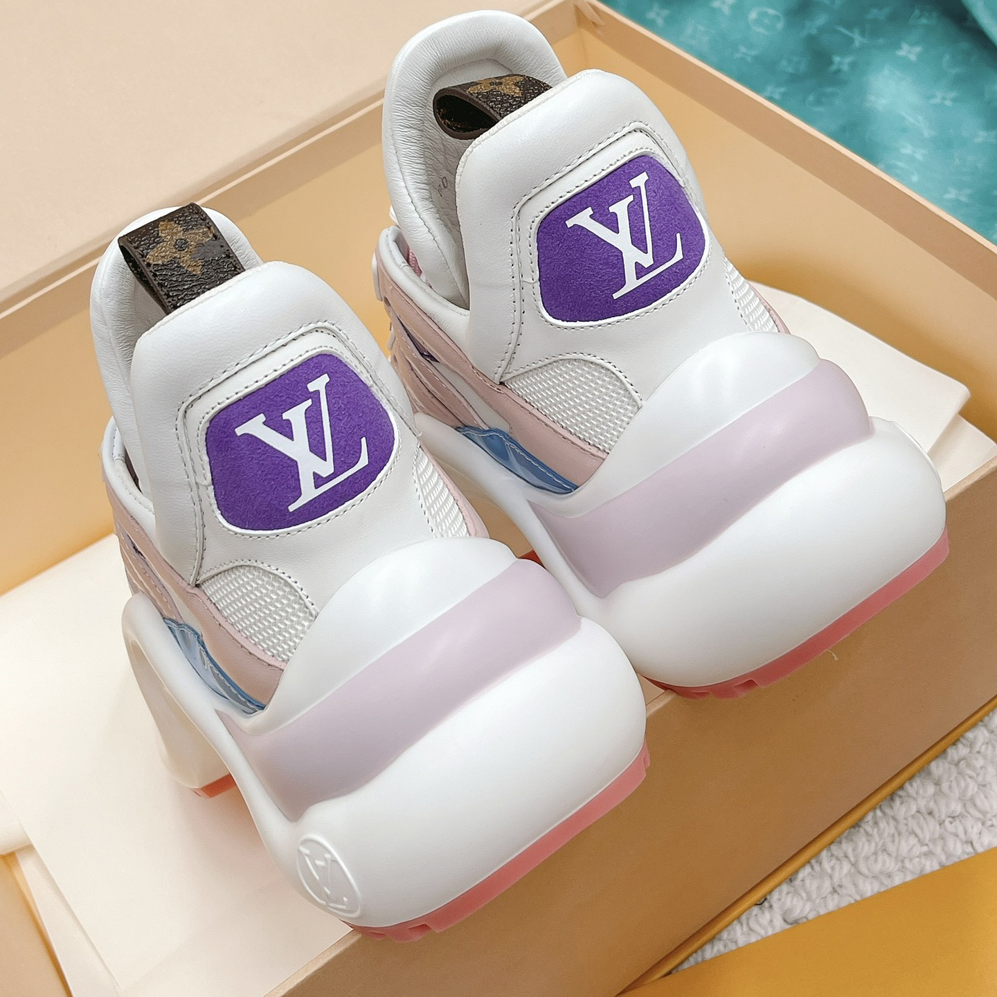 Louis Vuitton LV Archlight Sneaker - EUR FASHION