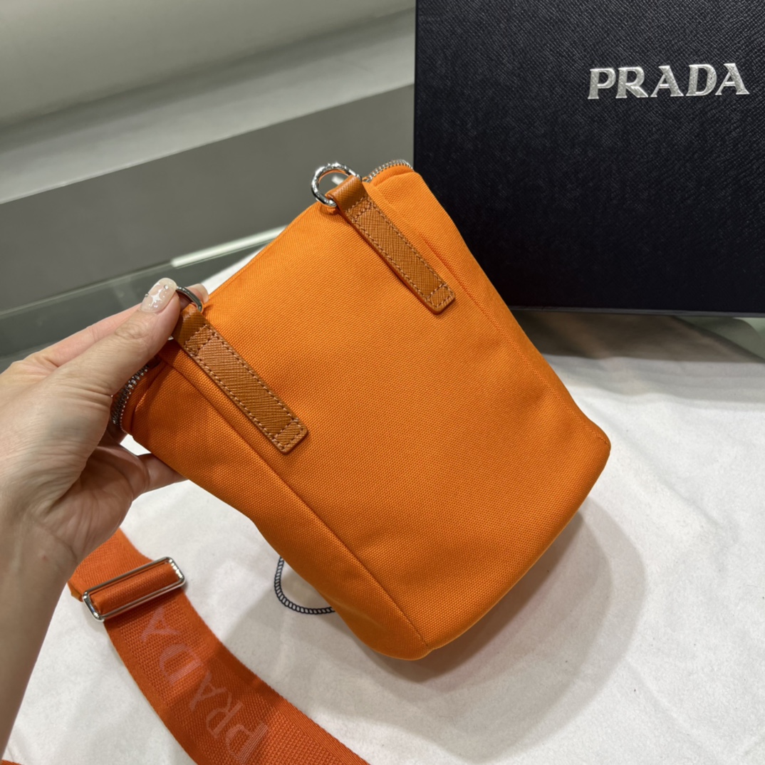 Prada Canvas-Umhängetasche (21–15–15 cm) 2VH147 - EUR FASHION