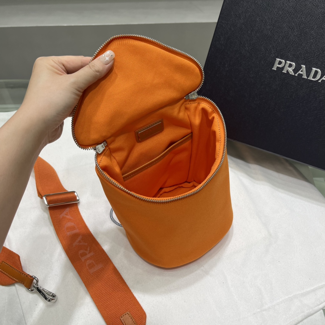 Prada Canvas-Umhängetasche (21–15–15 cm) 2VH147 - EUR FASHION