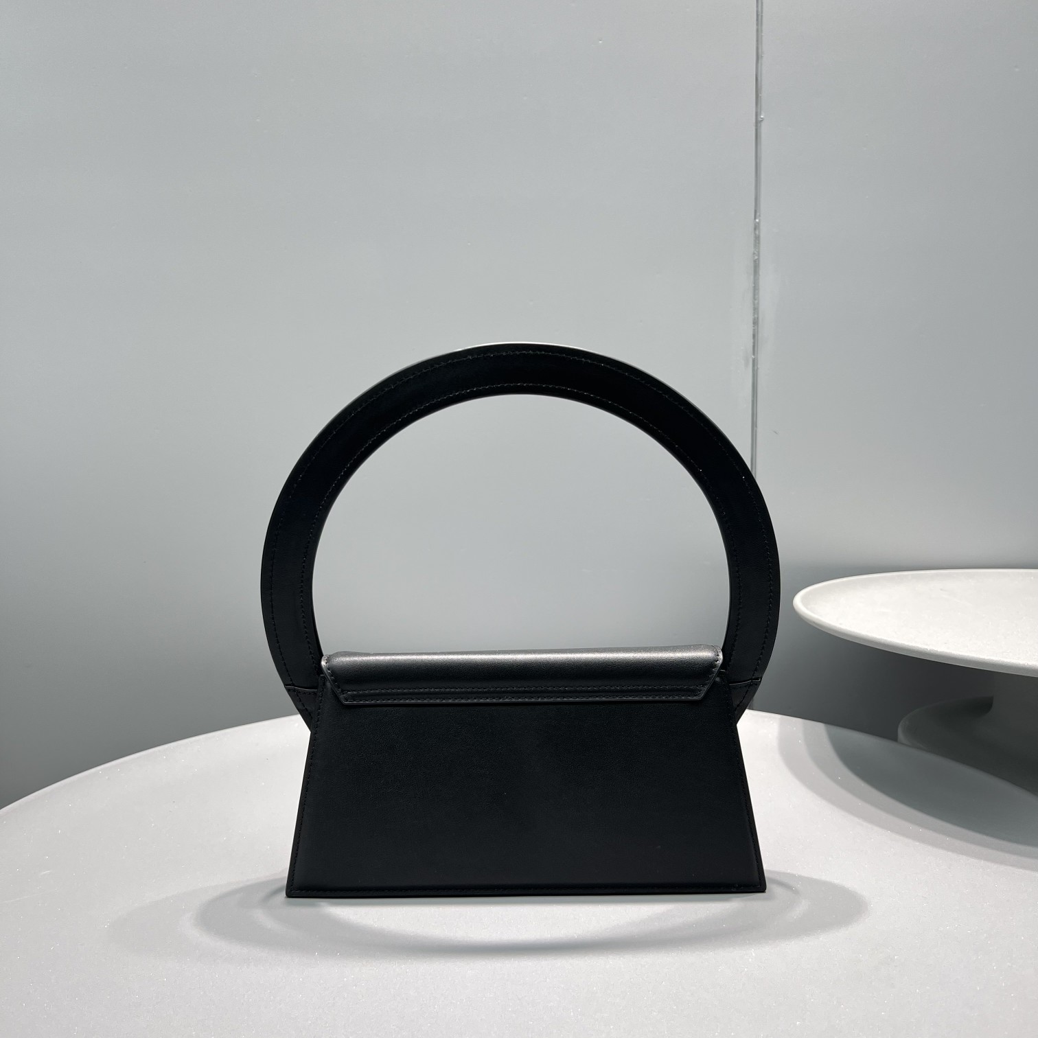 Jacquemus Le Sac Rond Circle Geldbörse in Schwarz (26-13-6 cm) - EUR FASHION