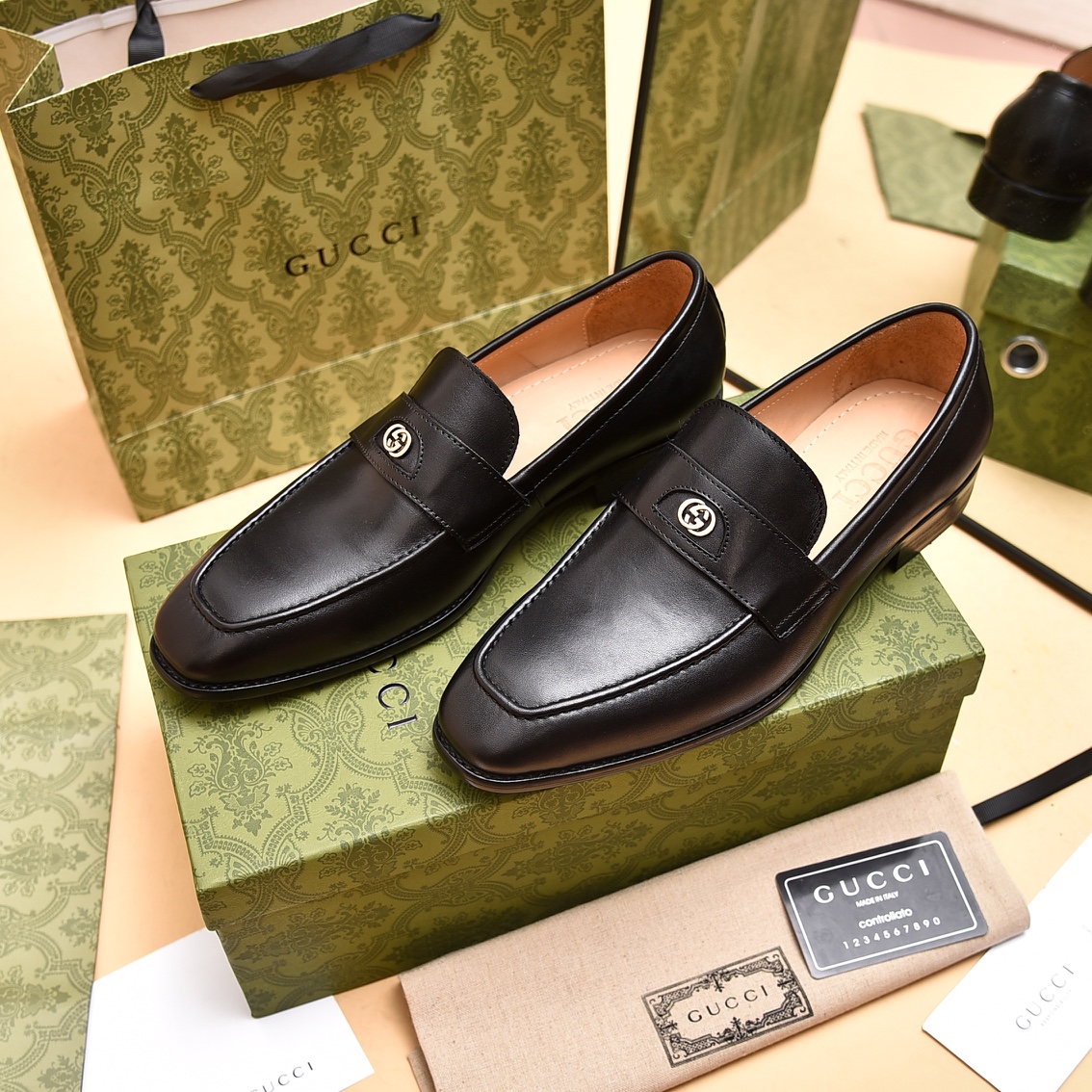 Gucci Herren-Loafer mit ineinandergreifendem G - EUR FASHION