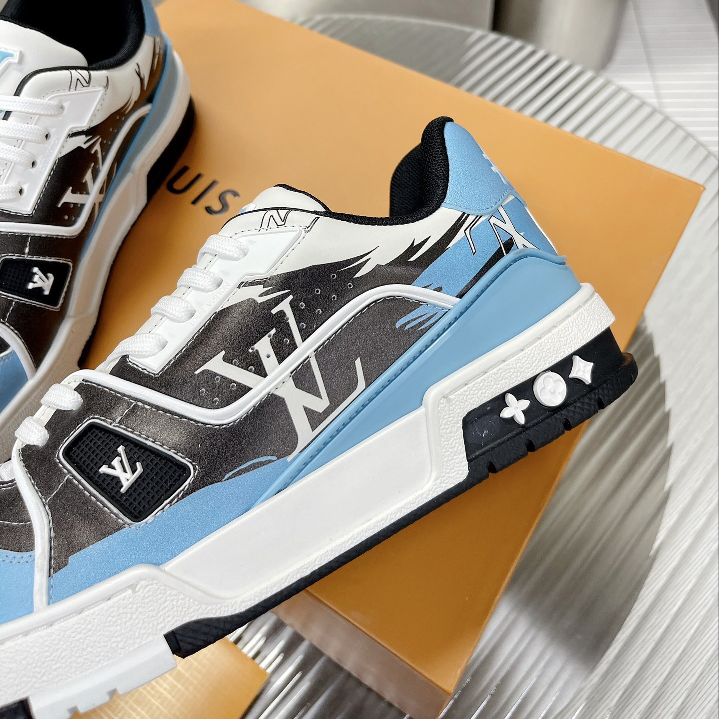 Louis Vuitton LV Trainer Sneaker 1AA375 - EUR FASHION