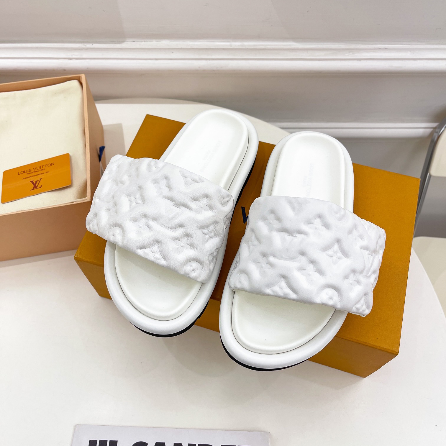 Louis Vuitton Pool Pillow Comfort Mule 1AABKV - EUR FASHION