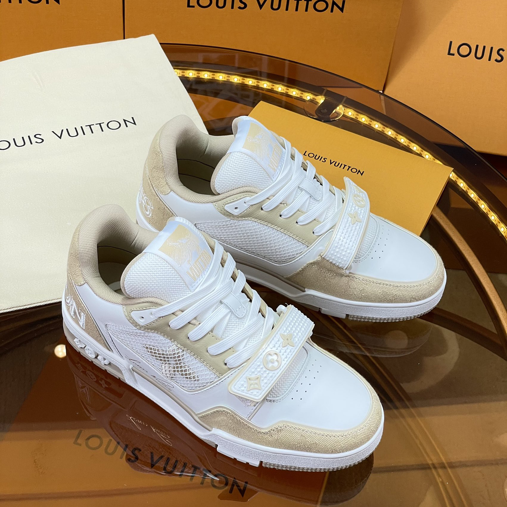 Louis Vuitton LV Trainer Sneaker 1A9ZC7 - EUR FASHION