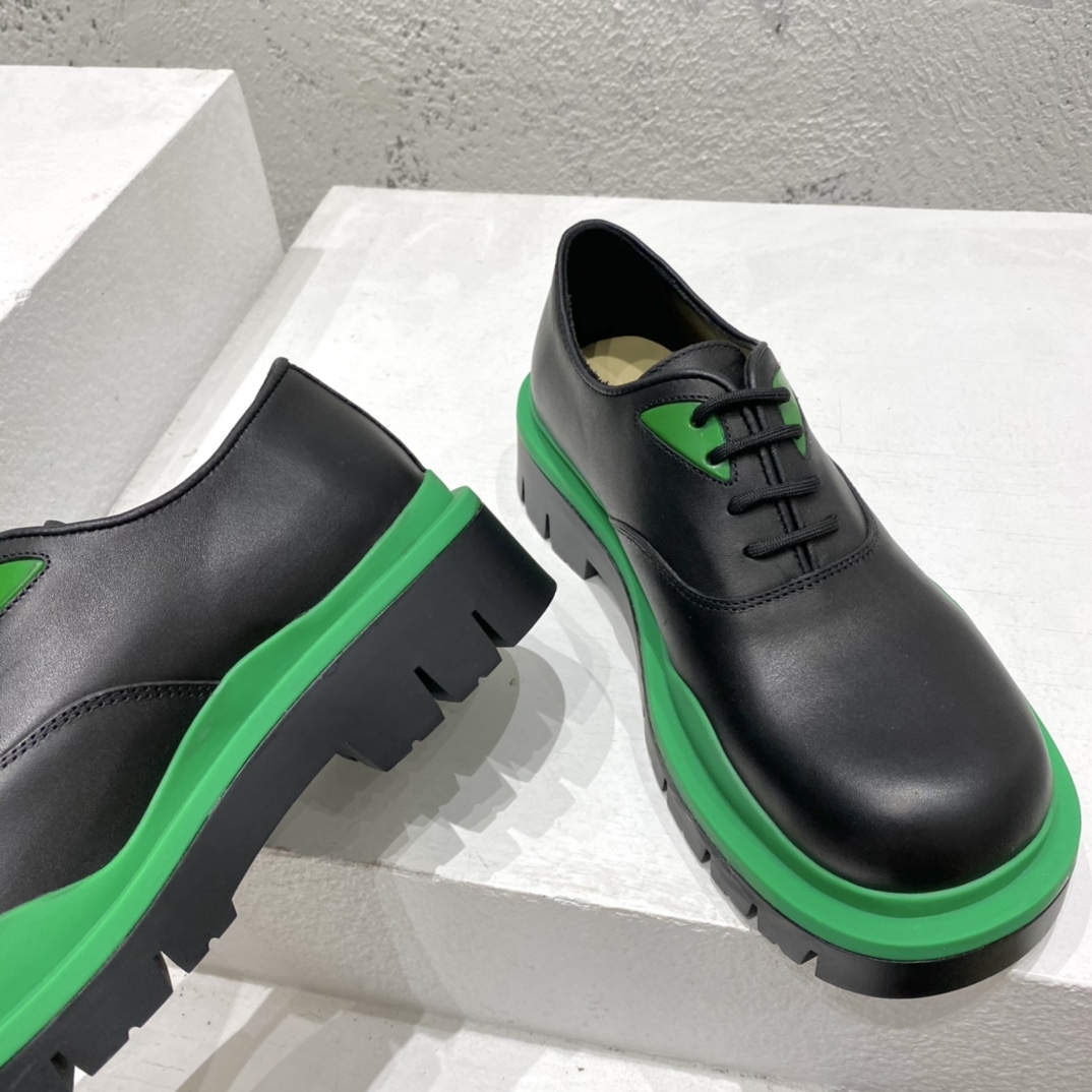 Bottega Veneta Schnürschuhe aus pflanzlich gegerbtem Leder - EUR FASHION