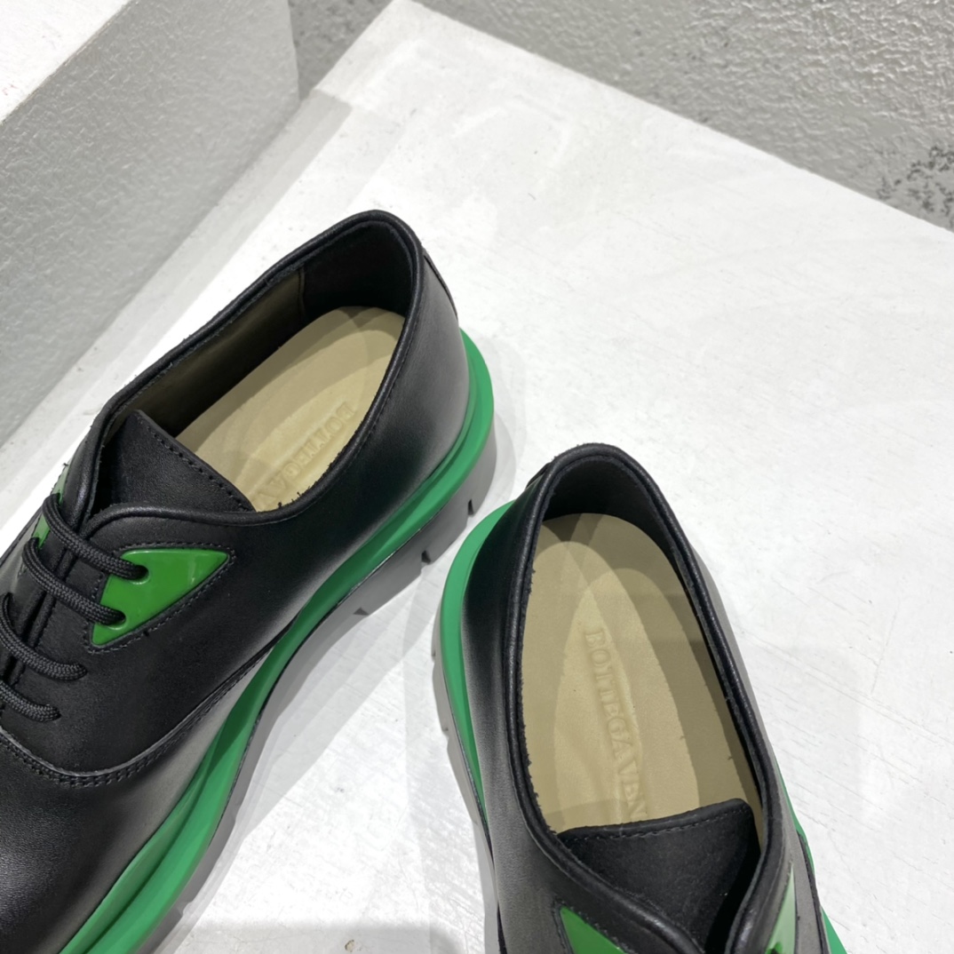 Bottega Veneta Schnürschuhe aus pflanzlich gegerbtem Leder - EUR FASHION