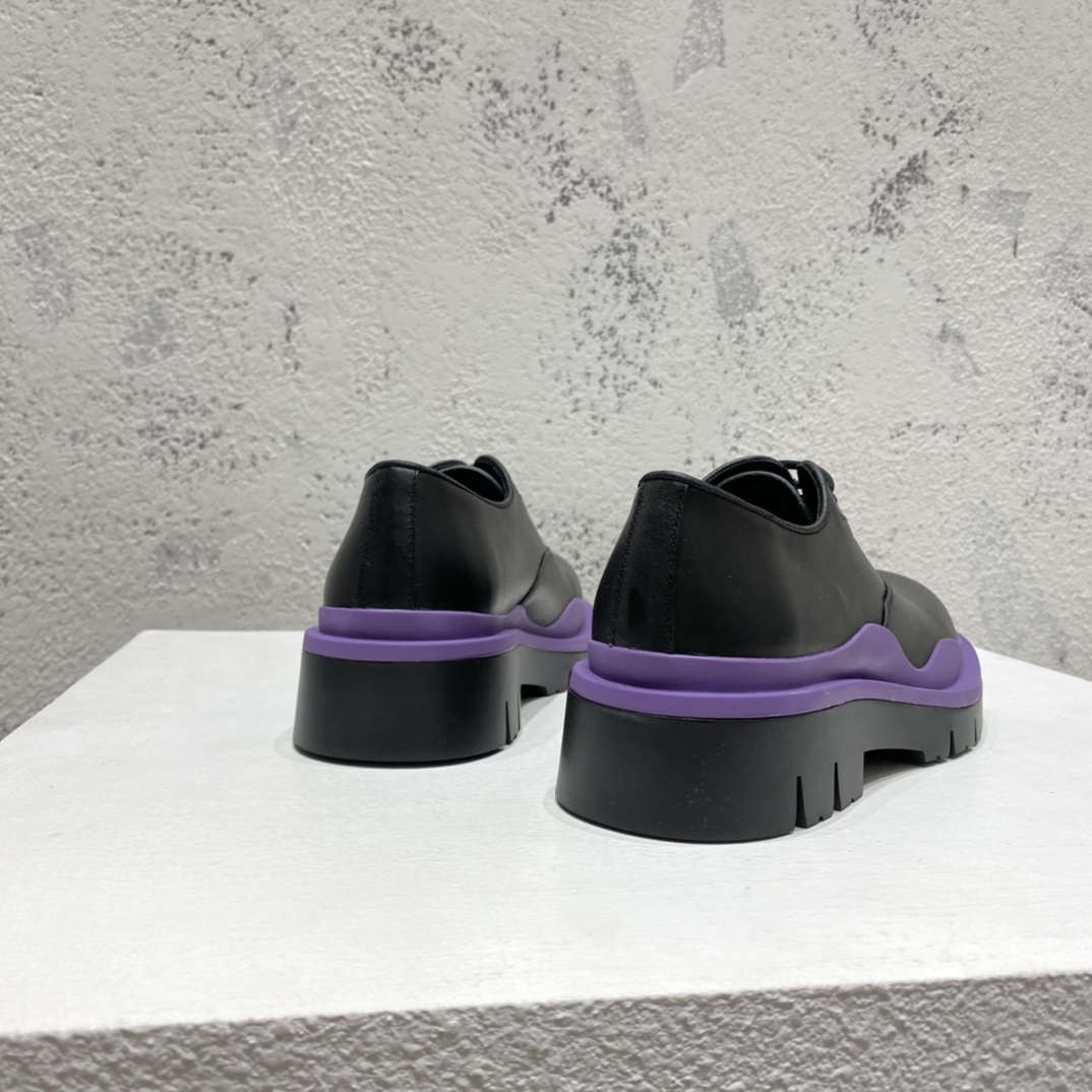 Bottega Veneta Schnürschuhe aus pflanzlich gegerbtem Leder - EUR FASHION