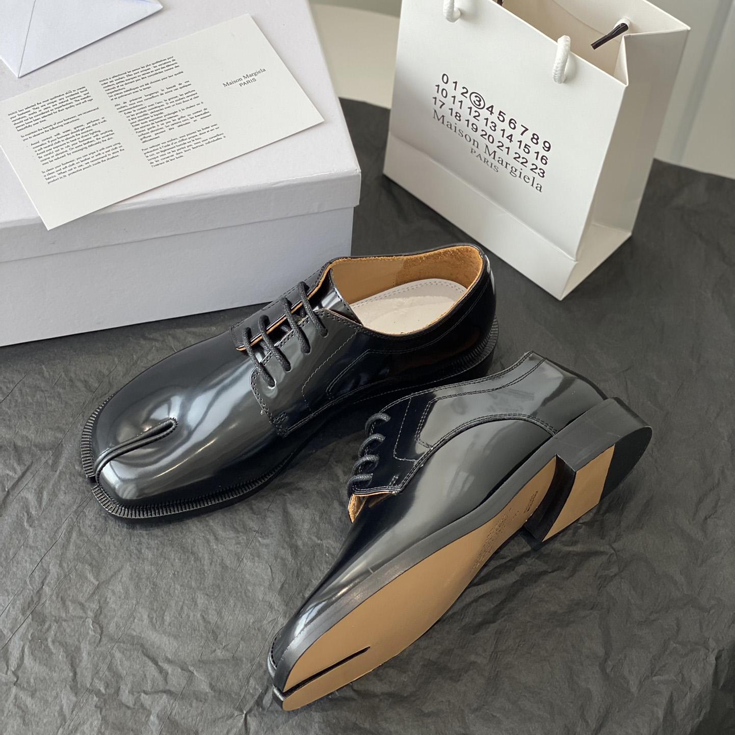 Maison Margiela Tabi Leder-Brogues - EUR FASHION