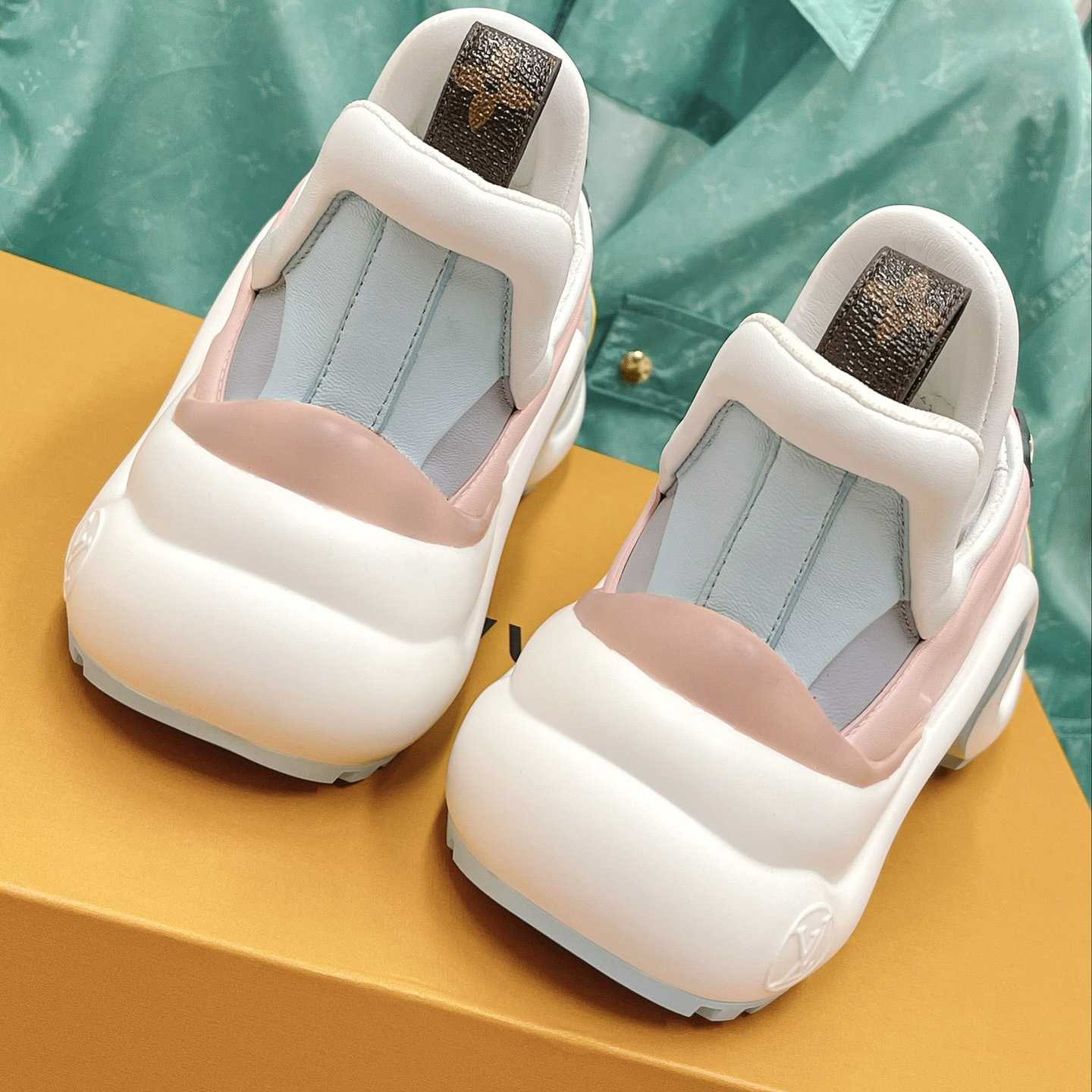 Louis Vuitton LV Archlight Sneaker - EUR FASHION