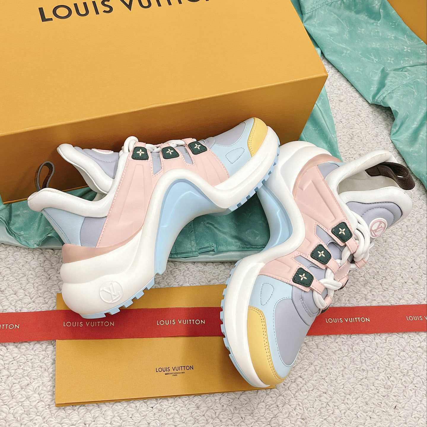 Louis Vuitton LV Archlight Sneaker - EUR FASHION
