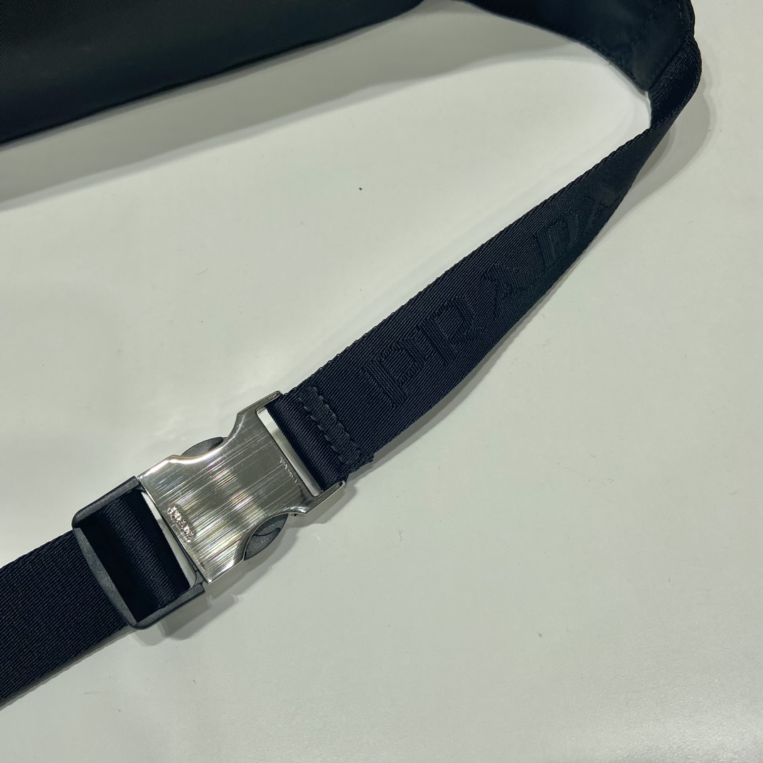 Prada Re-Nylon-Gürteltasche (26-12-7 cm) - EUR FASHION