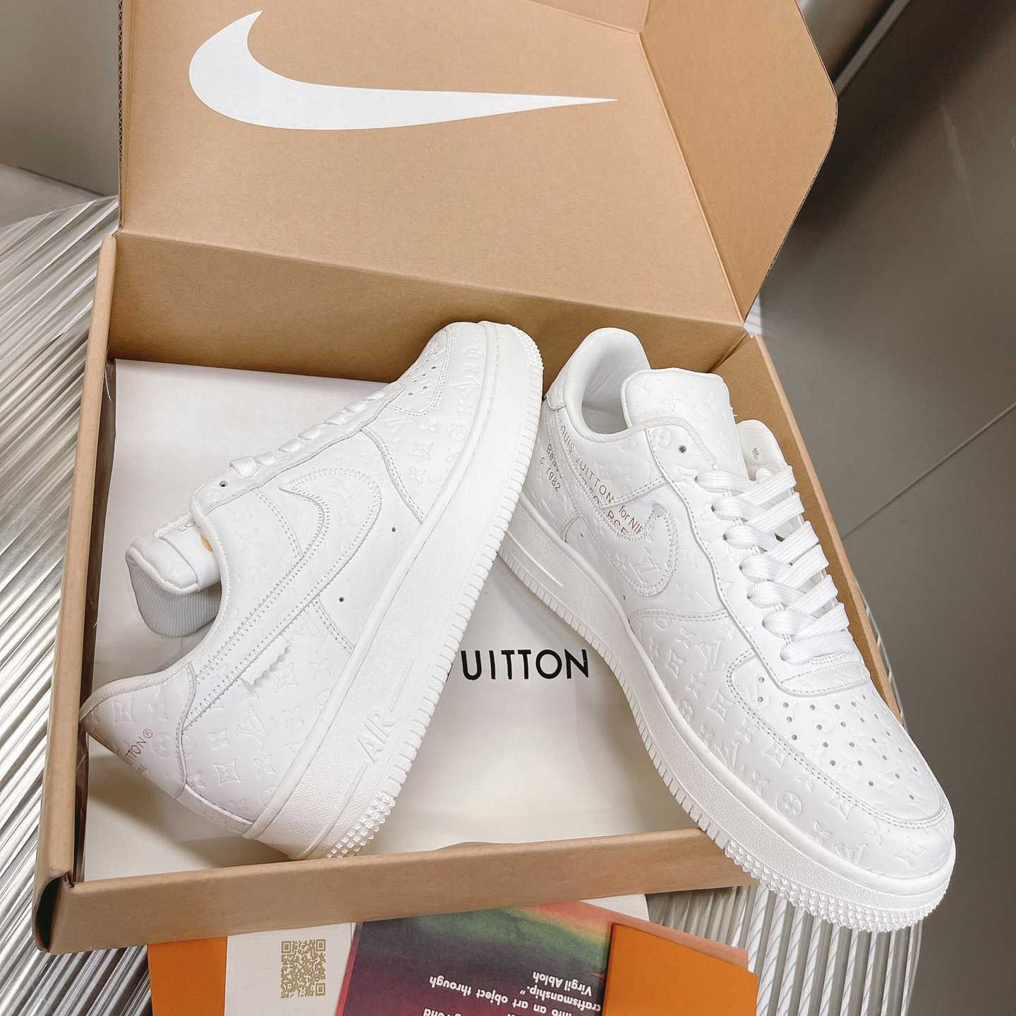 Louis Vuitton x Off-White x Nike Sneaker (in britischer Größe) - EUR FASHION