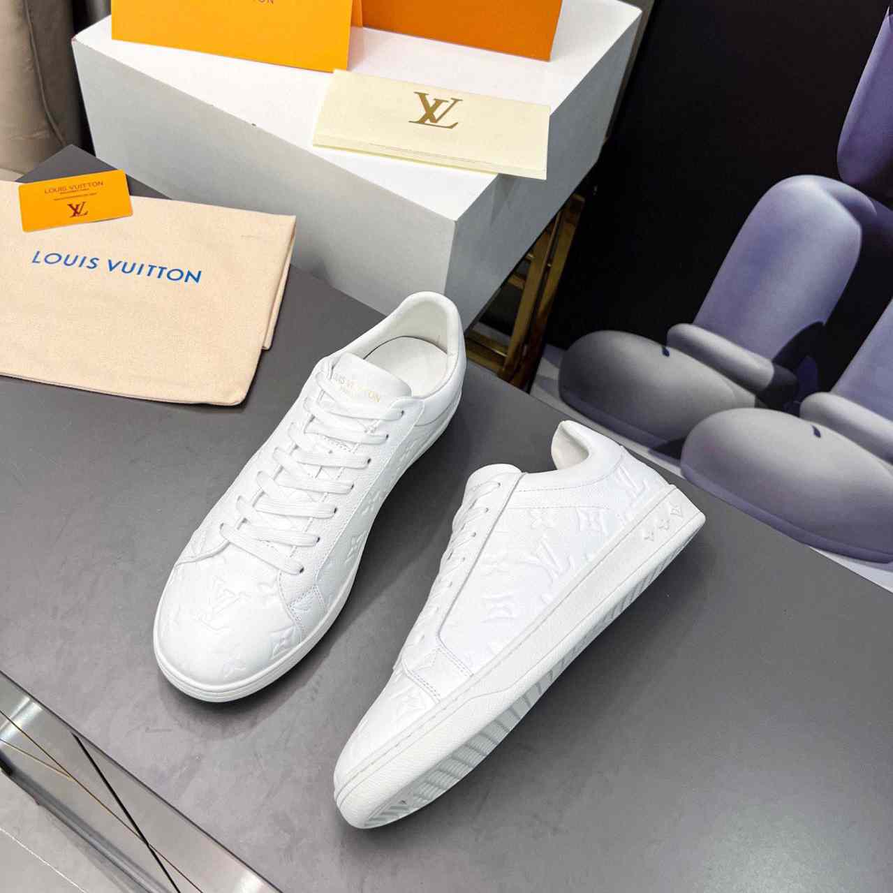 Louis Vuitton Luxemburg Sneaker 1A8QER - EUR FASHION