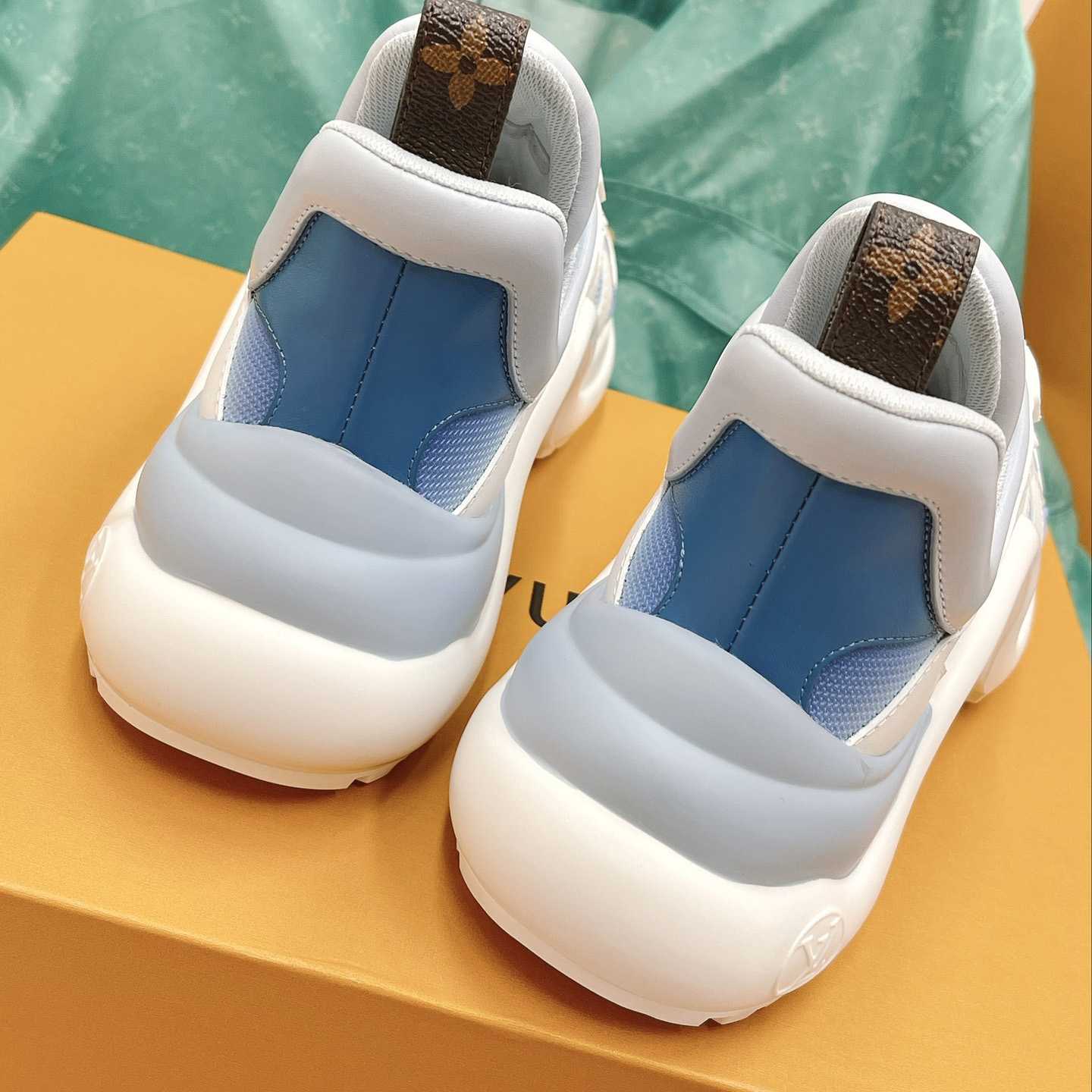 Louis Vuitton LV Archlight Sneaker 1A9RVH - EUR FASHION