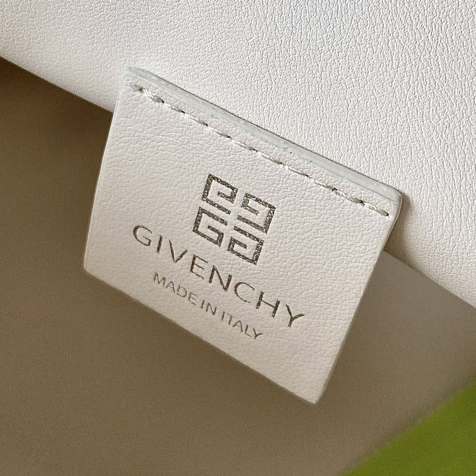 Givenchy Kleine Kenny-Tasche aus Glattleder – Elfenbein (32–22–17 cm) - EUR FASHION