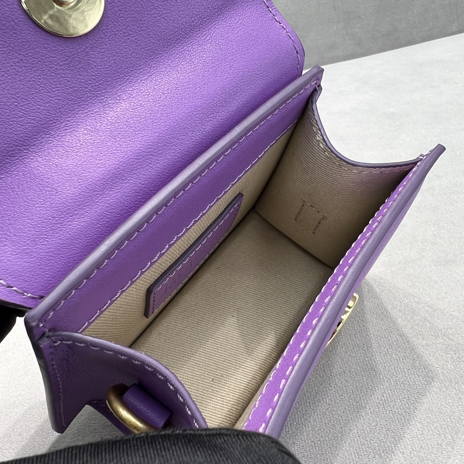 Jacquemus Le Chiquito Signature Mini Handtasche (12-8-5cm) - EUR FASHION