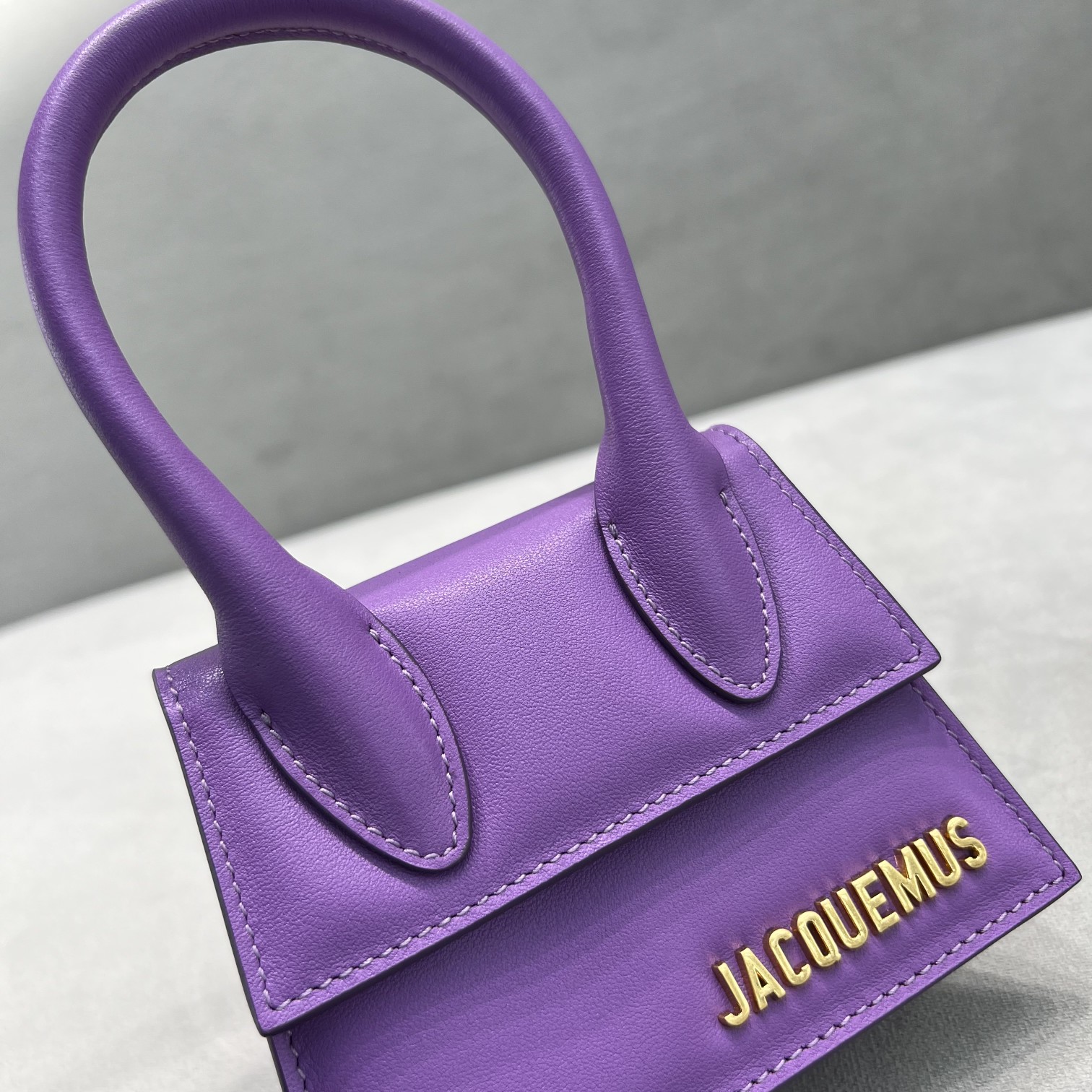 Jacquemus Le Chiquito Signature Mini Handtasche (12-8-5cm) - EUR FASHION