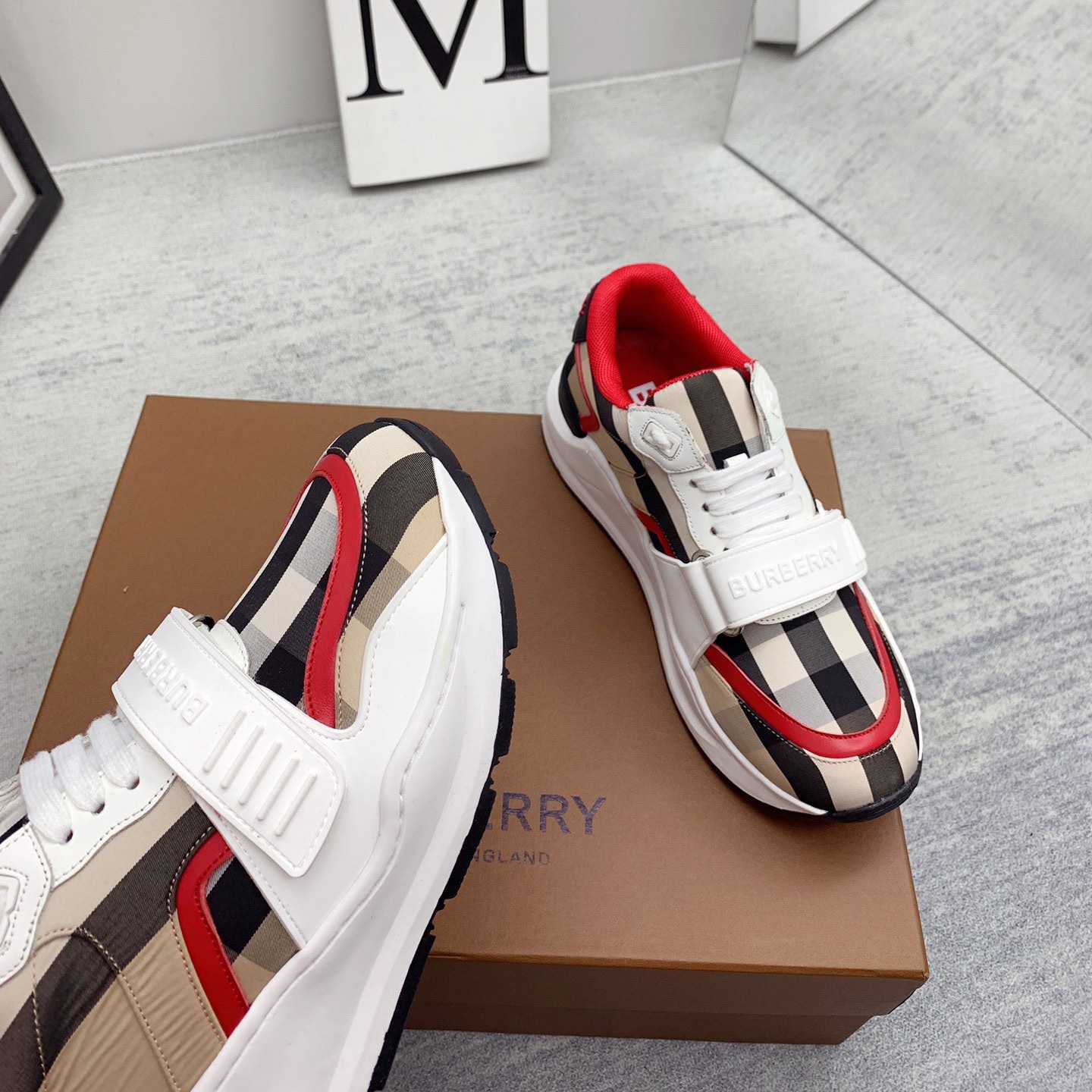 Burberry-Sneaker aus Nylon und Leder mit Karomuster - EUR FASHION