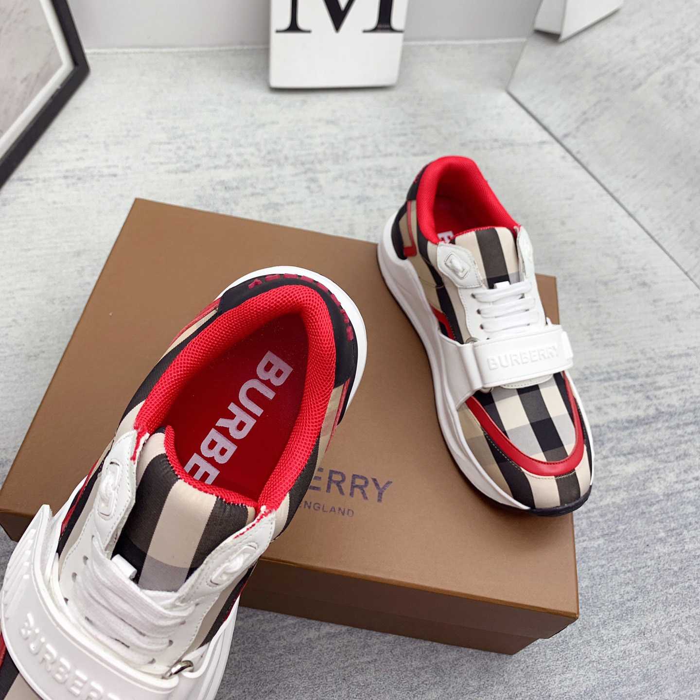 Burberry-Sneaker aus Nylon und Leder mit Karomuster - EUR FASHION