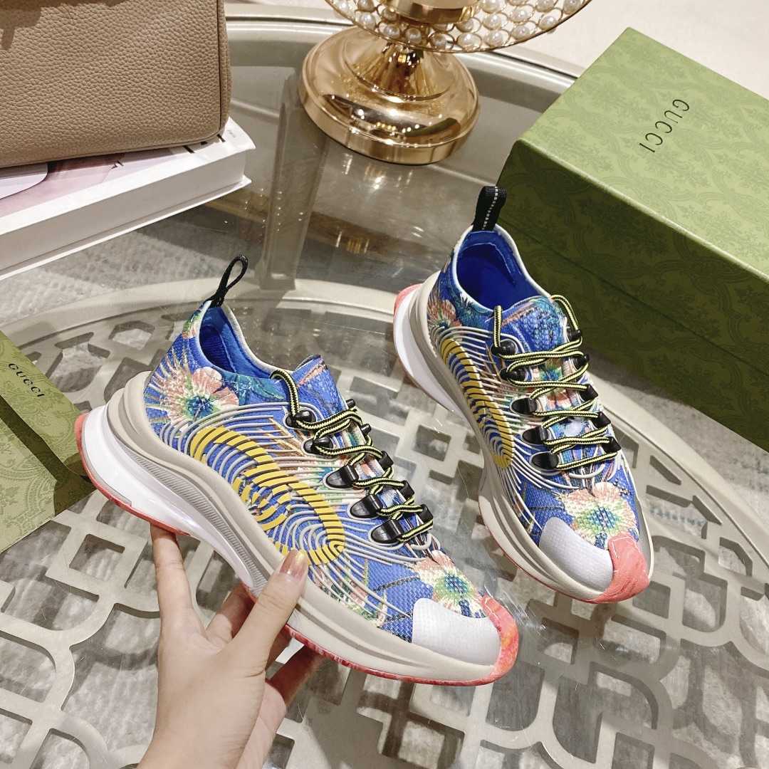 Gucci Run Floral Sneaker (in britischer Größe) - EUR FASHION