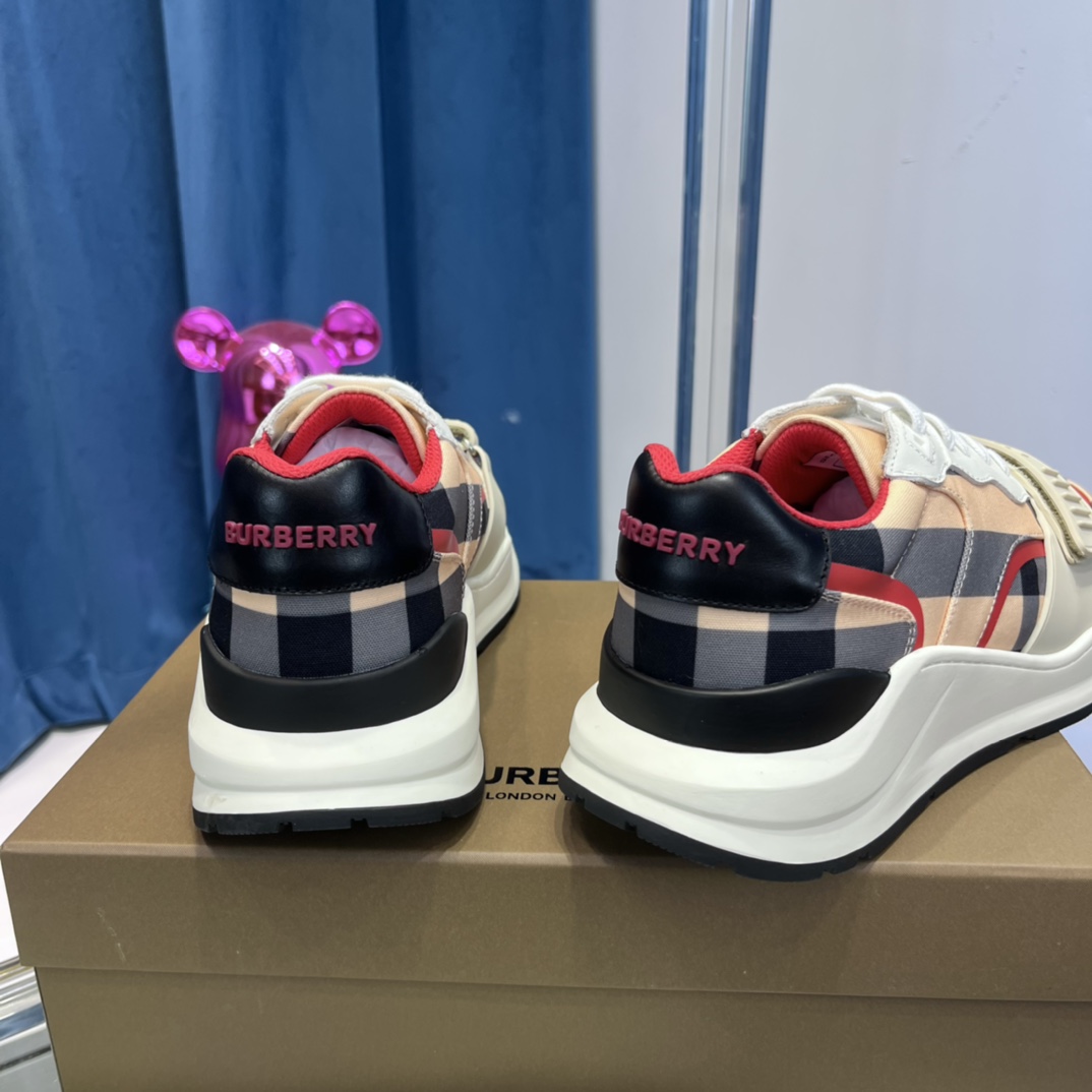 Burberry-Sneaker aus Nylon und Leder mit Karomuster - EUR FASHION