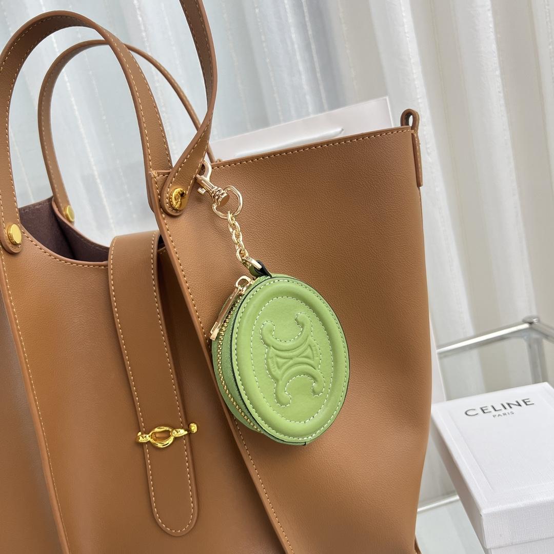 Celine Geldbörse mit Haken Cuir Triomphe aus glattem Kalbsleder - EUR FASHION