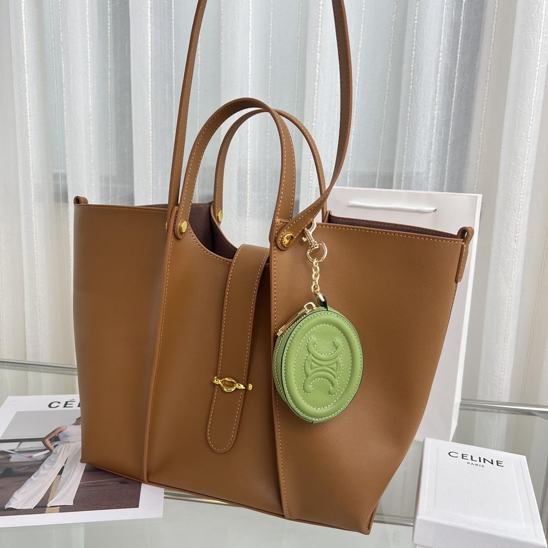 Celine Geldbörse mit Haken Cuir Triomphe aus glattem Kalbsleder - EUR FASHION