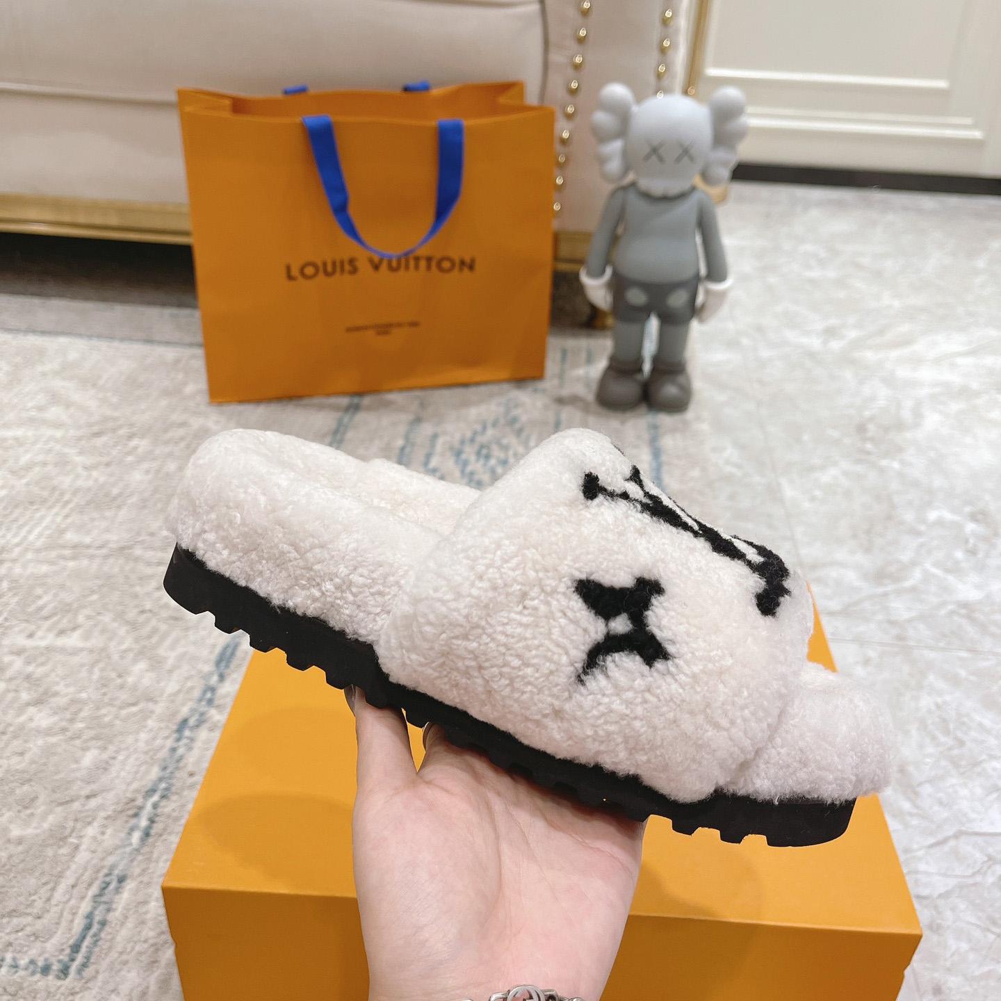 Louis Vuitton Paseo Flat Comfort Mule - EUR FASHION