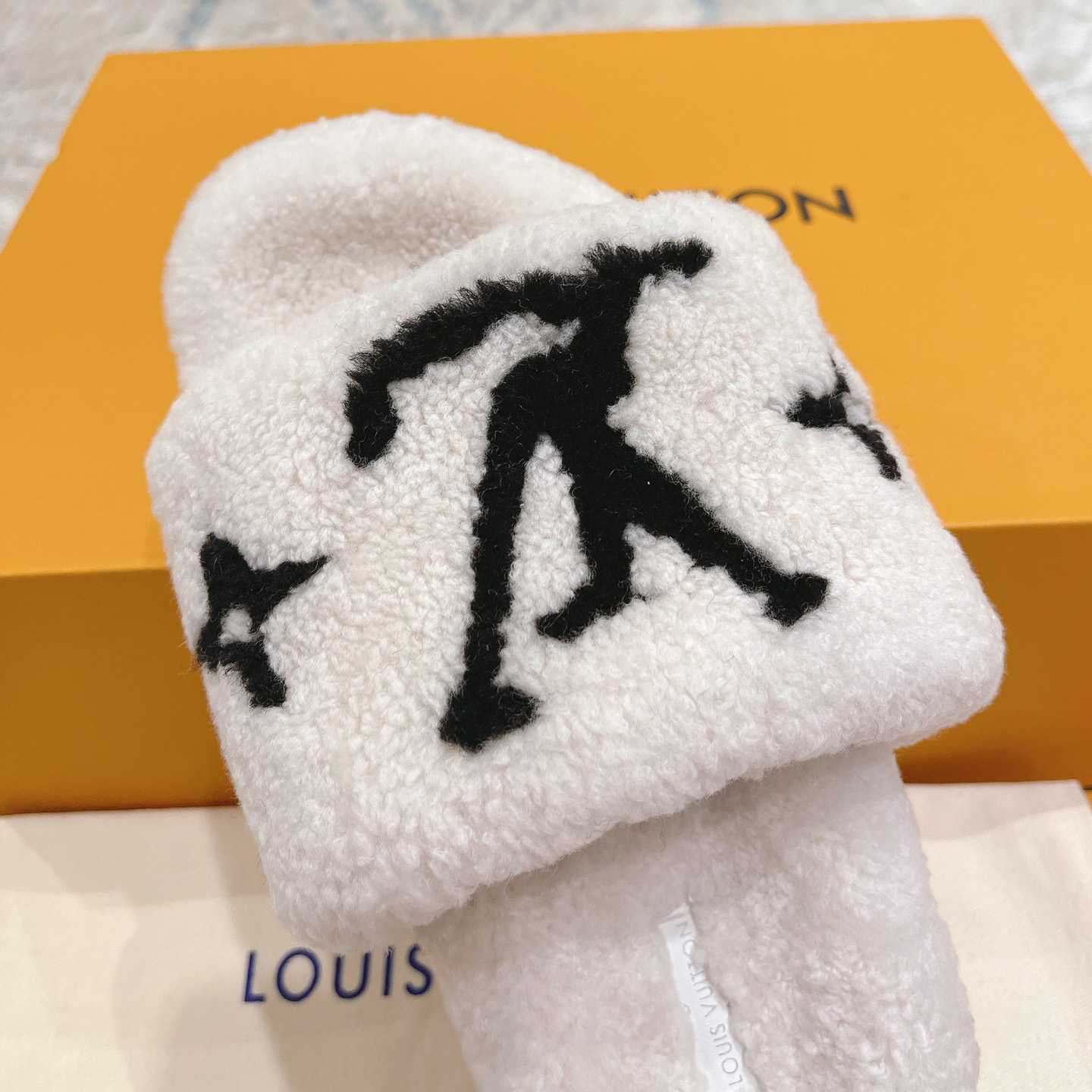 Louis Vuitton Paseo Flat Comfort Mule - EUR FASHION