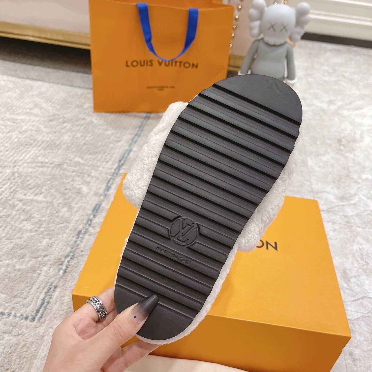 Louis Vuitton Paseo Flat Comfort Mule - EUR FASHION