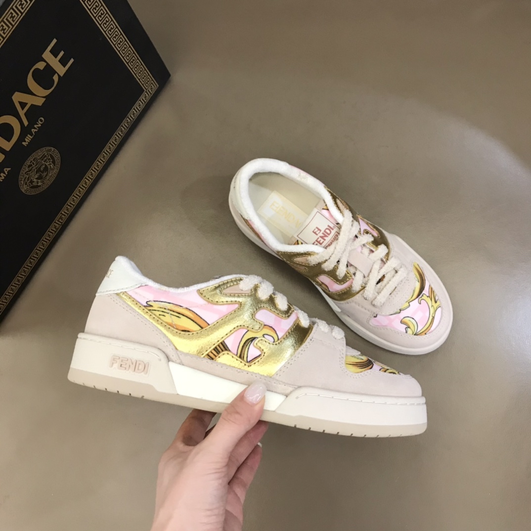 Fendi Match Fendace bedruckte niedrige Sneakers aus rosa Satin - EUR FASHION