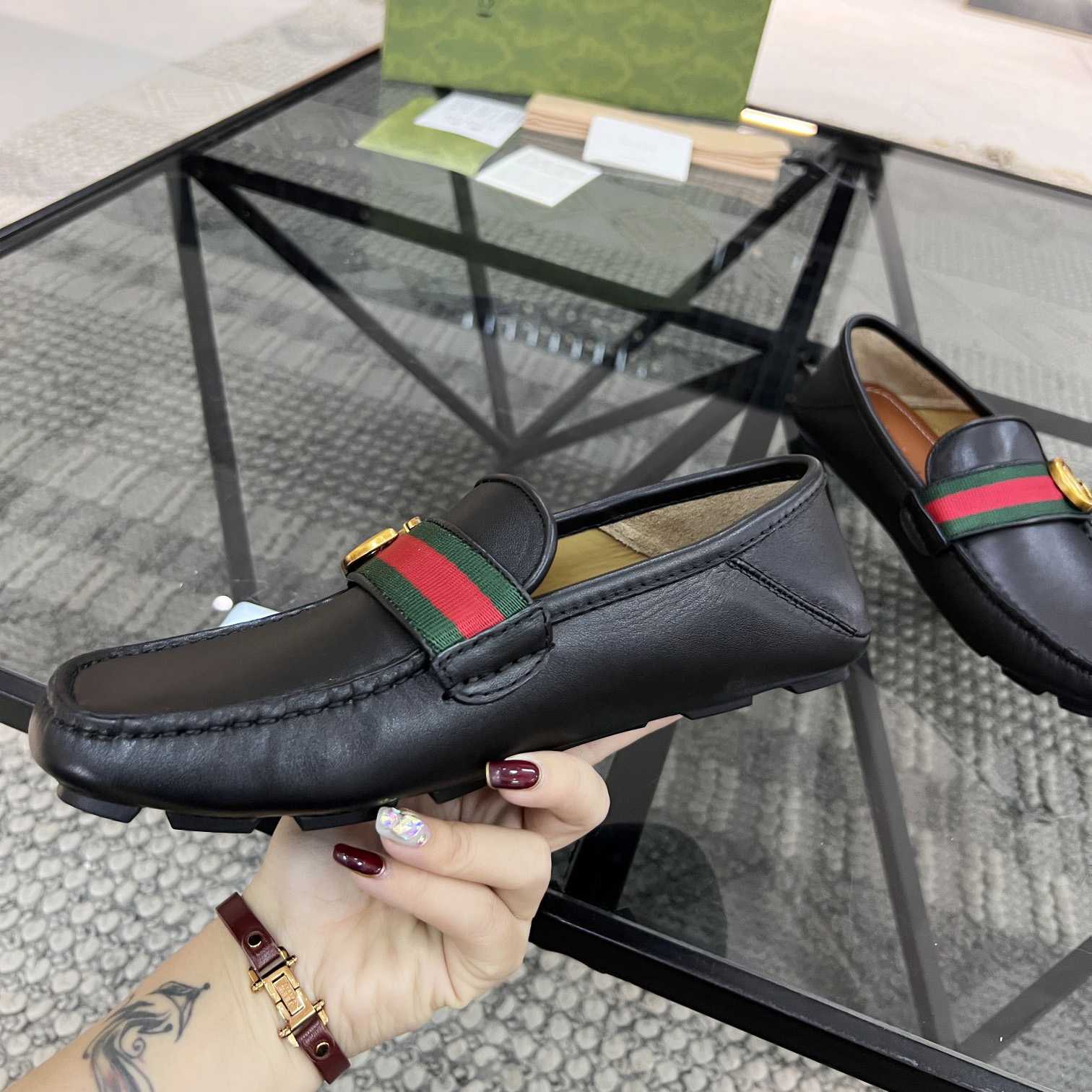 Gucci Herren-Loafer mit ineinandergreifendem G (nach britischer Größe) - EUR FASHION